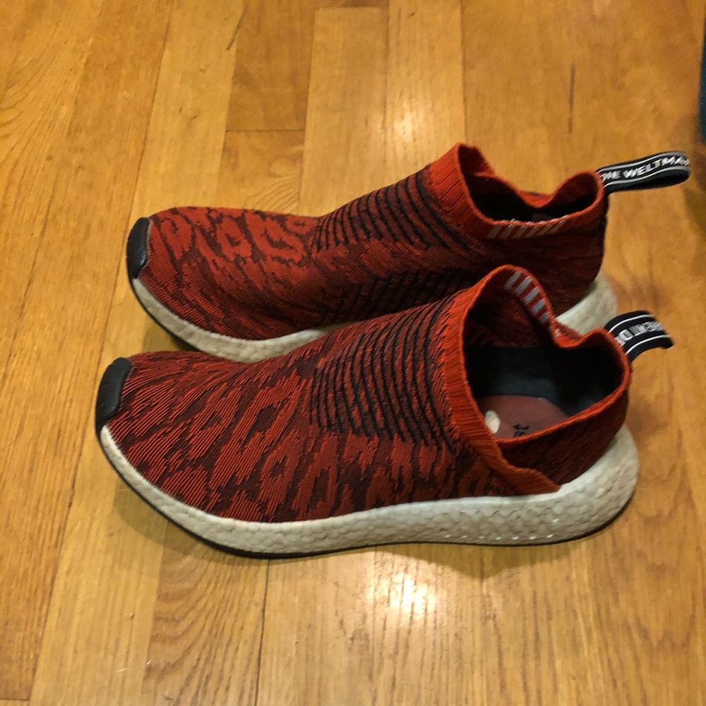 Adidas Boost SHW 675001 Three Stripes shoes